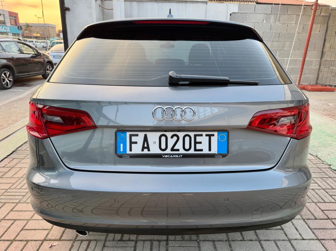 Audi A3 Sportback 1.6 TDI Ambition - GARANZIA