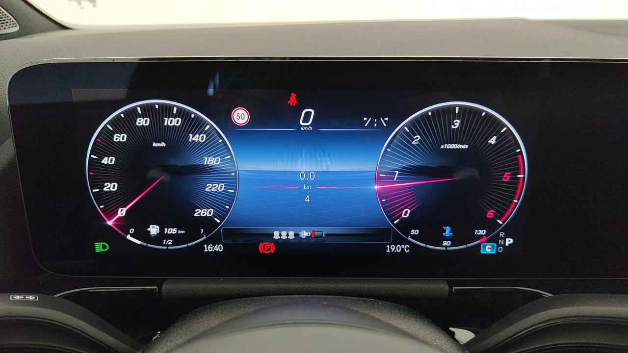 Mercedes-Benz GLA 200 d Automatic 4MATIC