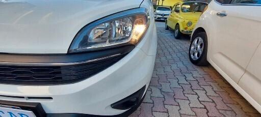 DOBLO" COMBI N1 BUSINESS 1,6 MTJ DIESEL 120 CV NAVI RETROCAMERA CRUISE SENSORI IVA COMPRESA
