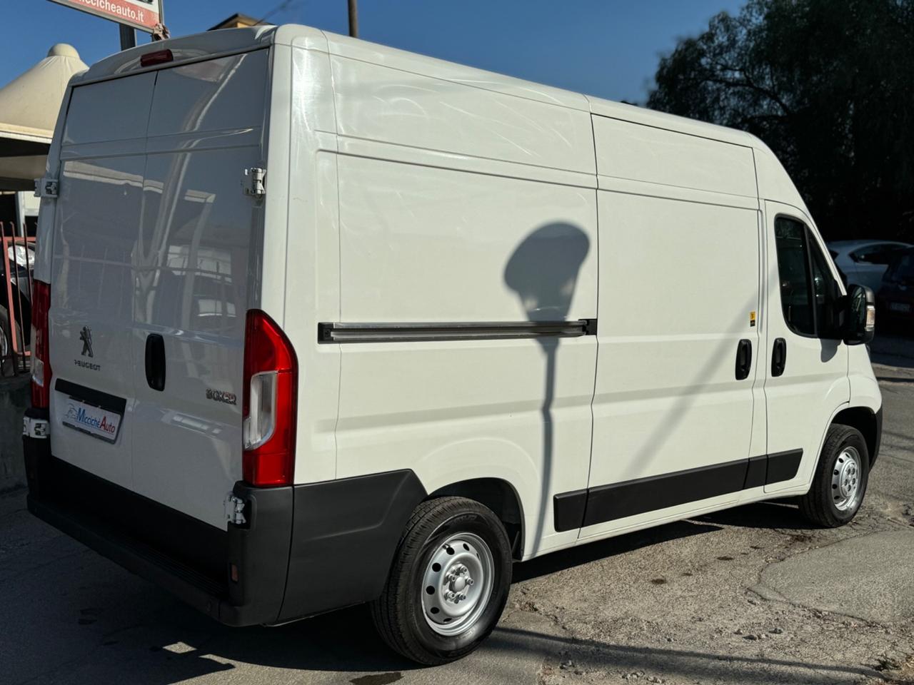 PEUGEOT BOXER 2.2 BLUEHDI 120 CV L2H2 FULL