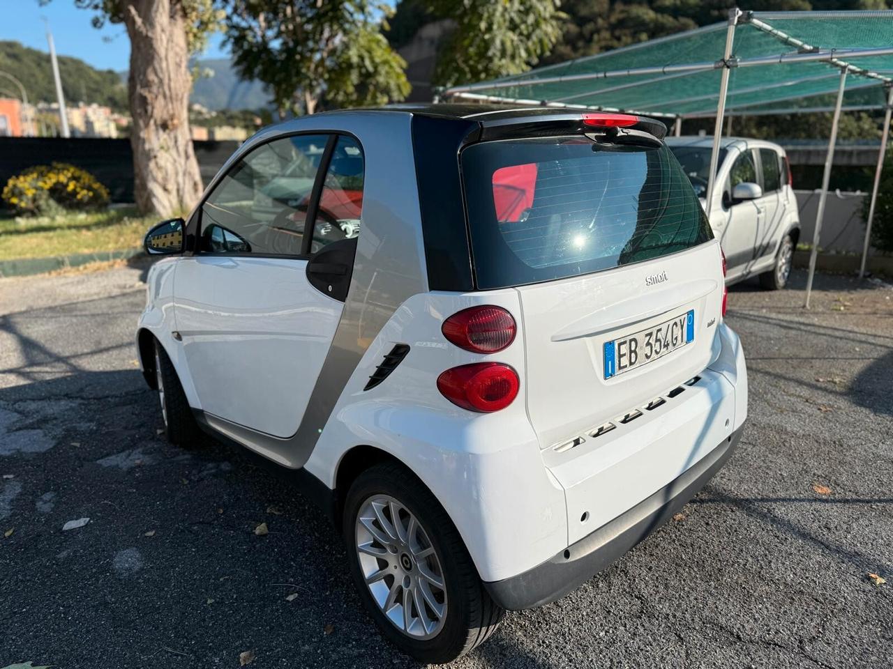 Smart ForTwo 1000 52 kW MHD coupé pure