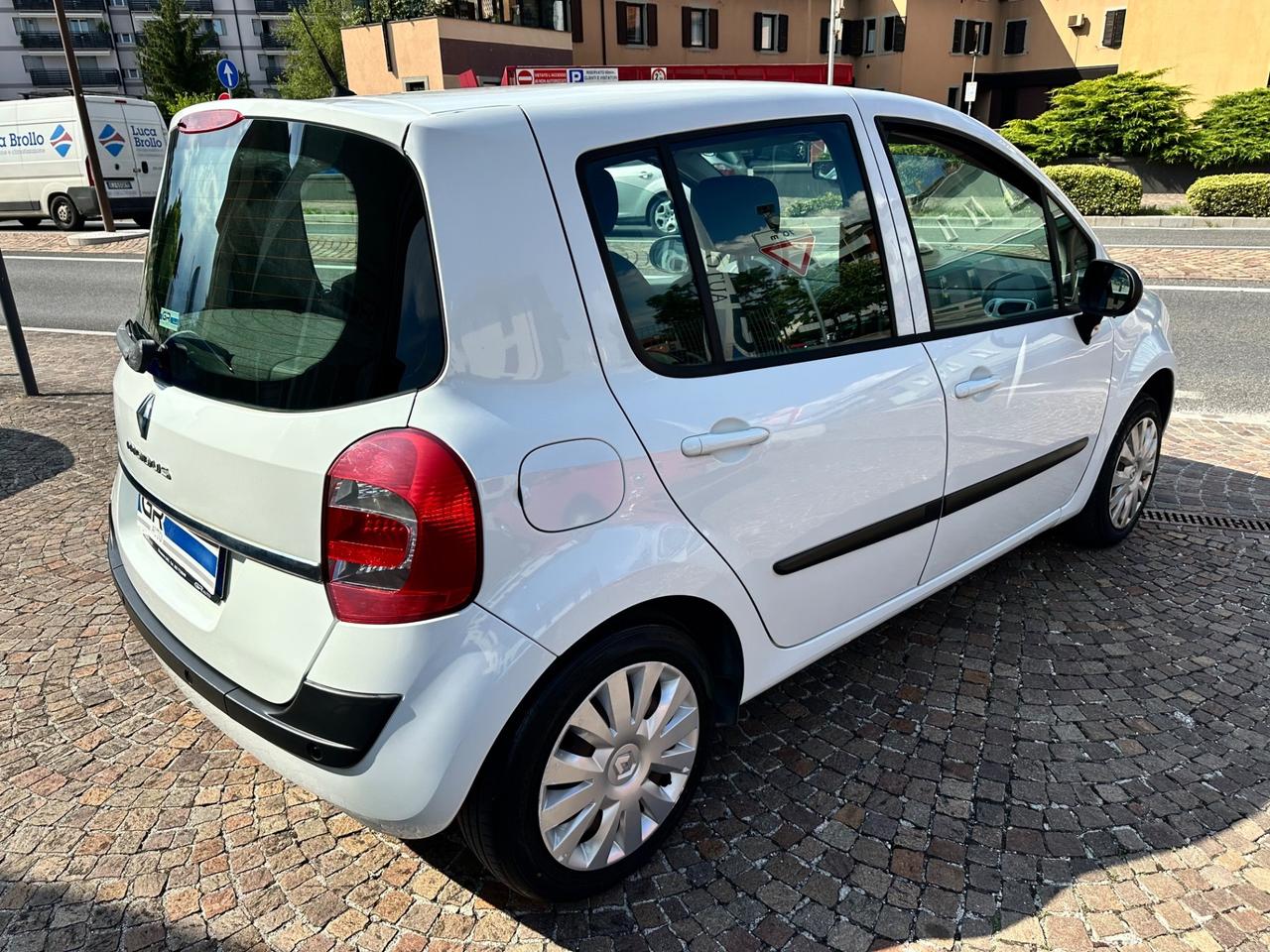 Renault Modus 1.2Bz 75Cv 5P -Uniproprietario
