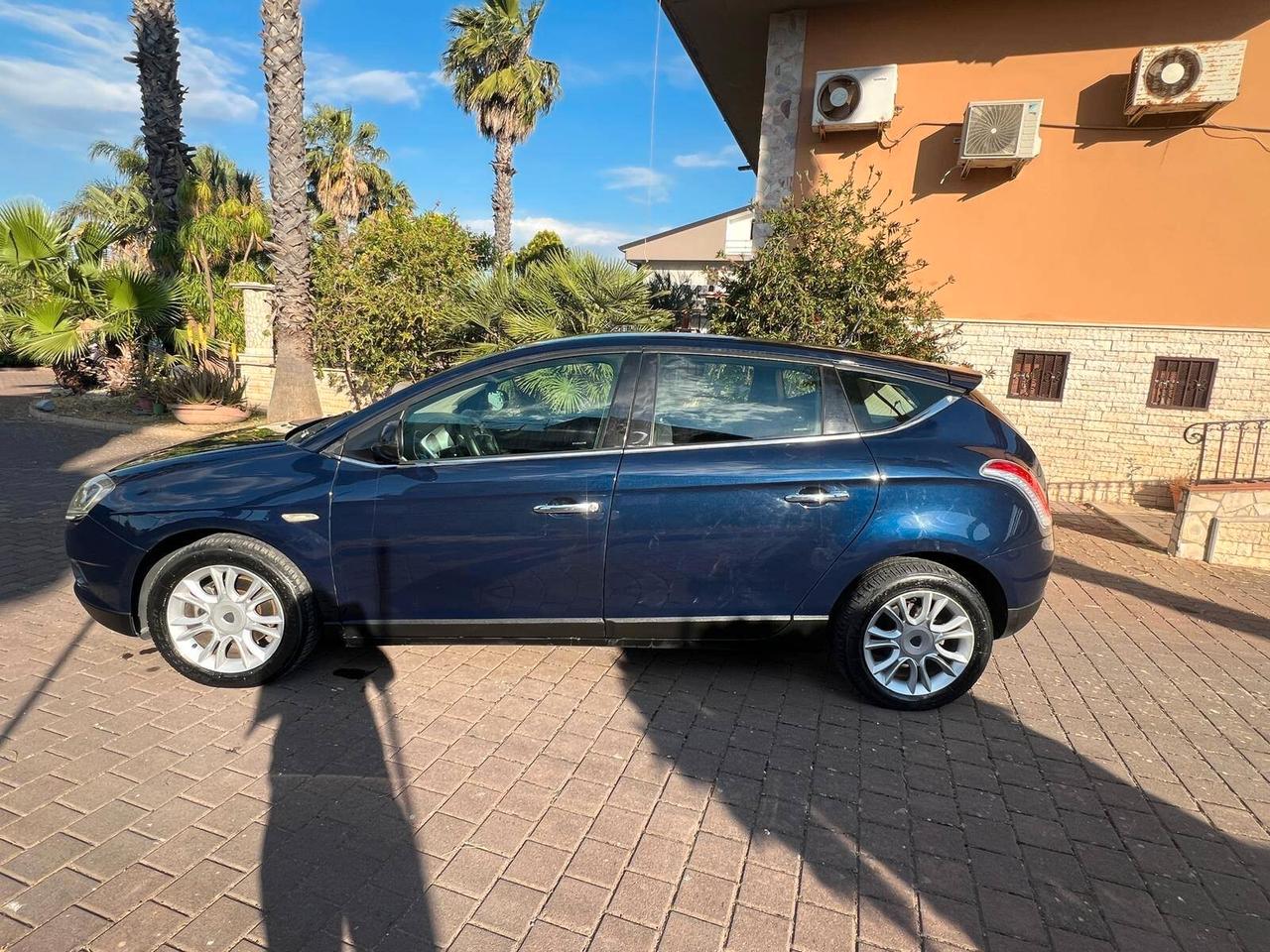 Lancia Delta 1.6 MJT DPF Argento