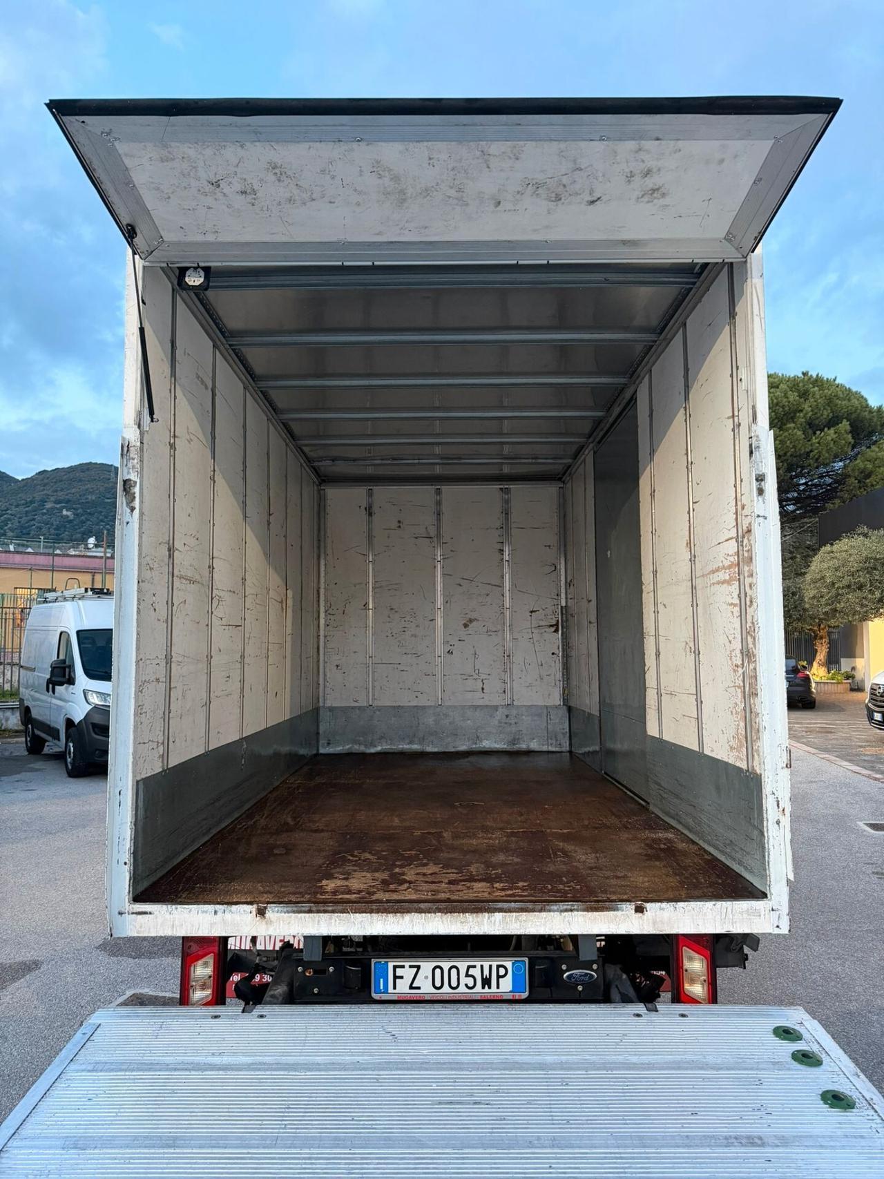 FORD TRANSIT 2.0 FURG CON SPONDA Km 75.000