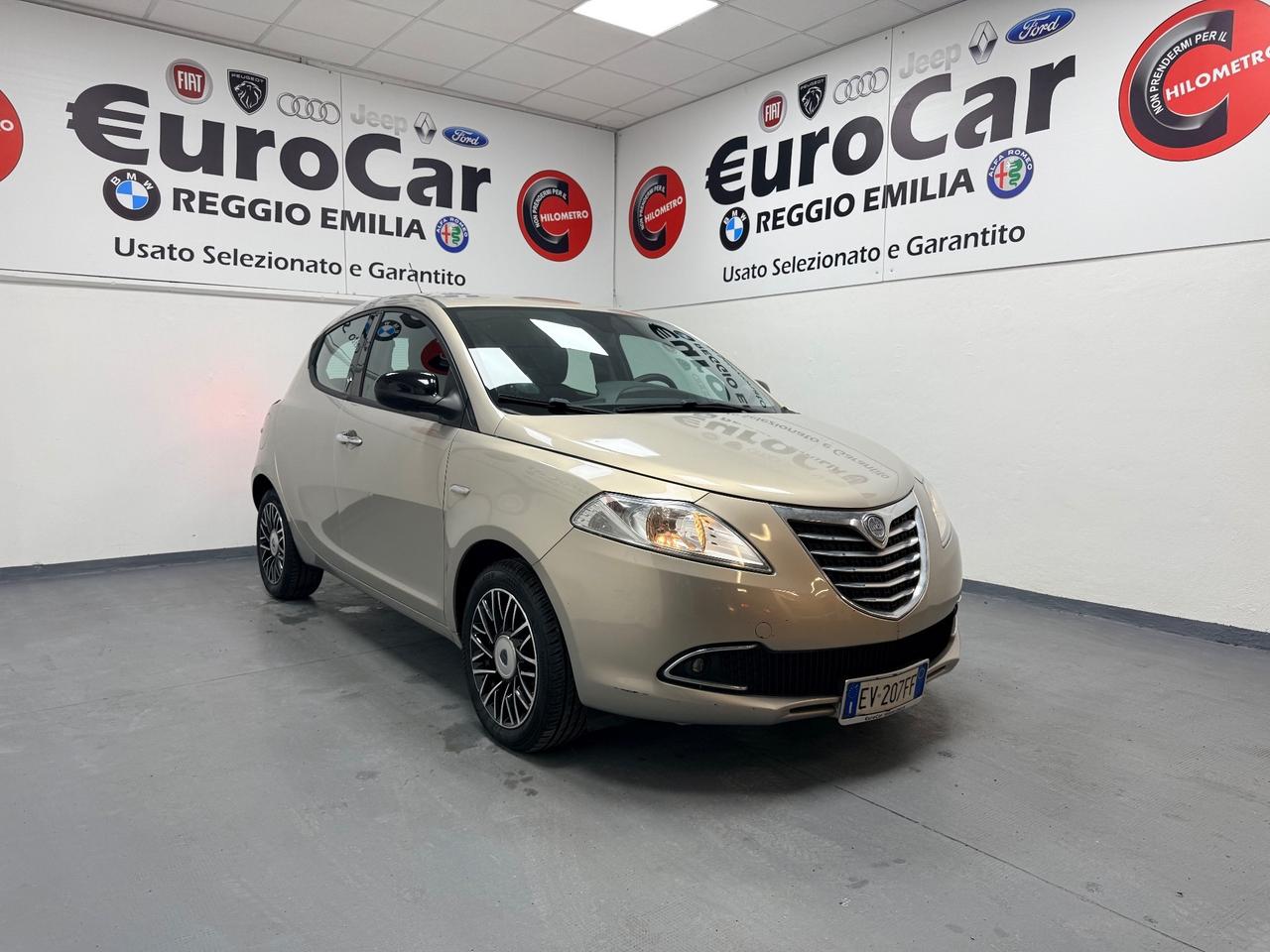 Lancia Ypsilon 1.2 69 CV 5 porte Silver 05/2014 Neopatentati