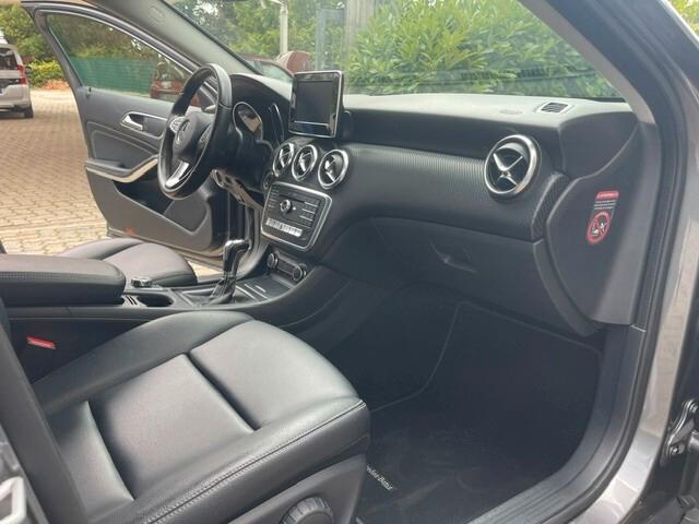 MERCEDES BENZ A 180 D SPORT 111000KM