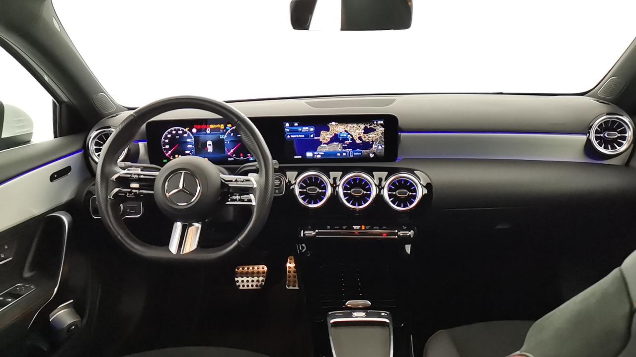 Mercedes-Benz Classe A - W177 2023 - A 200 d AMG Line Advanced Plus auto