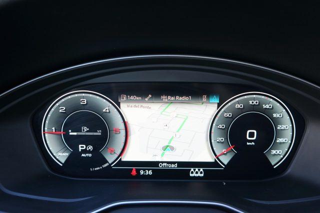 AUDI Q5 SPORTBACK 40 TDI quattro S tronic Business Advance