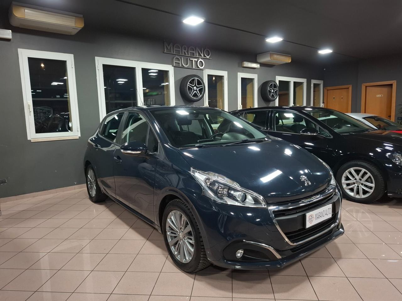 Peugeot 208 1.2 benzina NEOPATENTATO