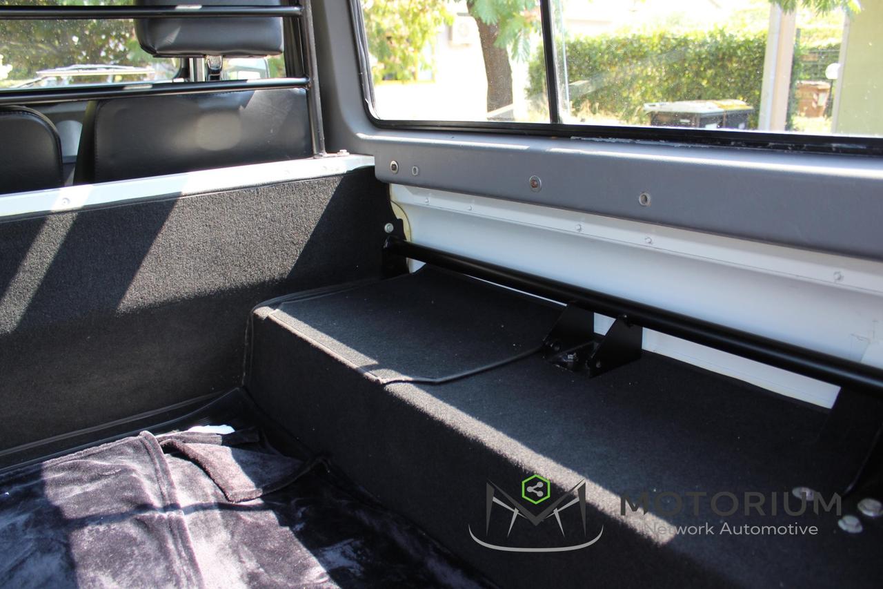 Land Rover Defender 90 2.5 Td5