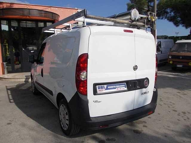 Fiat Doblò 1.6 MJT con o senza allestimento