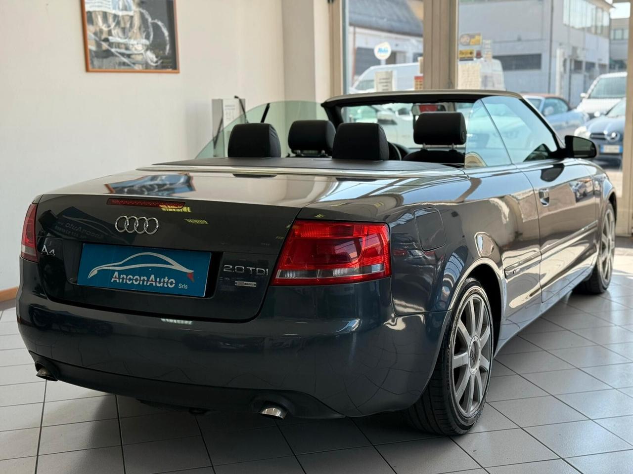 Audi A4 2.0 TDi CABRIO 2009