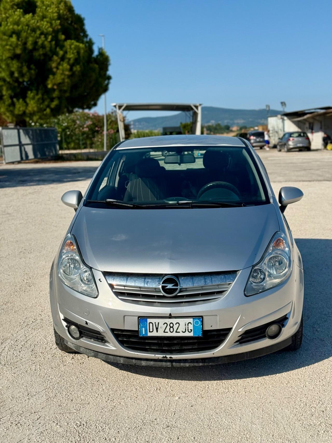 Opel Corsa Diesel 1.3 CDTi 75cv NEOPATENTATI OK