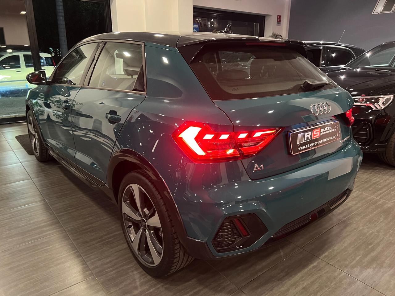 Audi A1 citycarver 30 TFSI S tronic