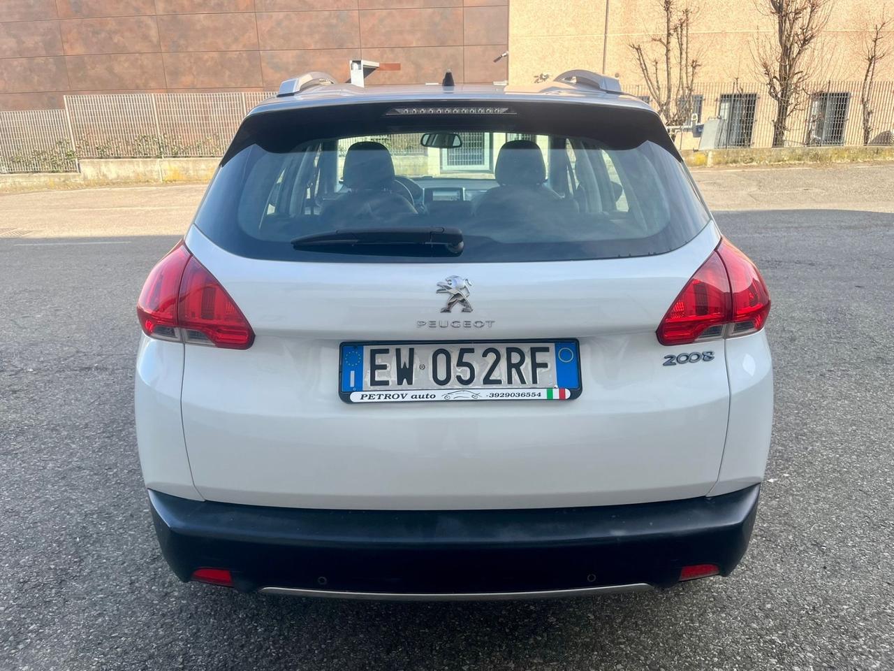 Peugeot 2008 1.6benz 2014 141.000km tagliandati