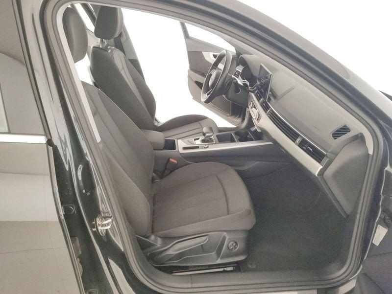 Audi A4 Avant 35 2.0 tdi mhev Business Advanced 163cv s-tronic