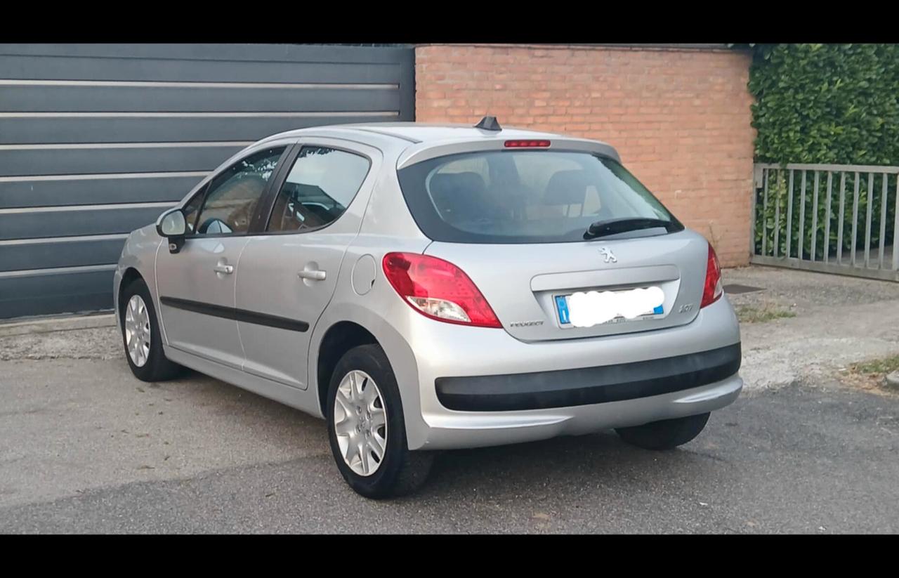 Peugeot 207 BENZINA EURO5 2011 NEOP TRATTABILE