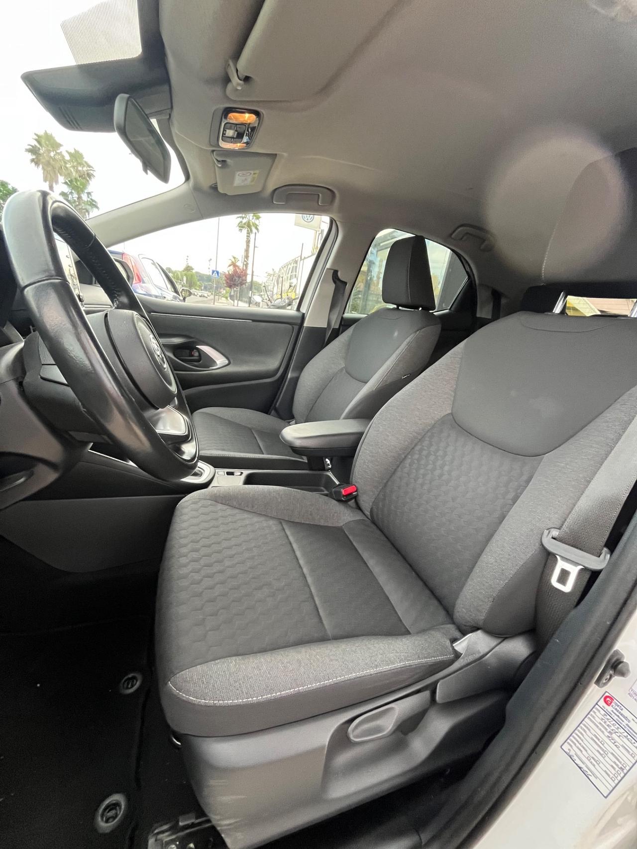 Toyota Yaris 1.5 Hybrid 5 porte Lounge