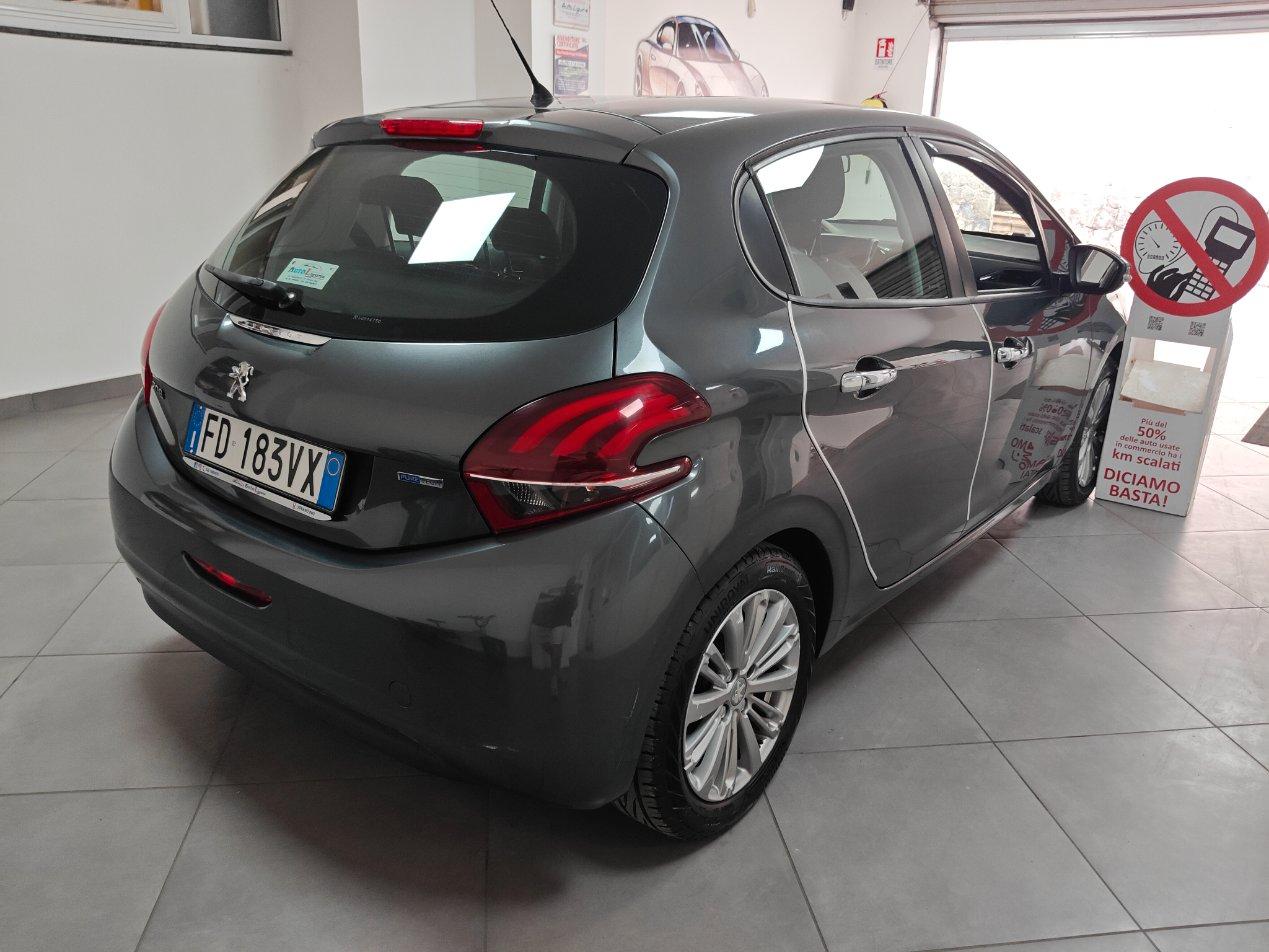 Peugeot 208 5 Porte 208 5p 1.2 puretech Active 82cv