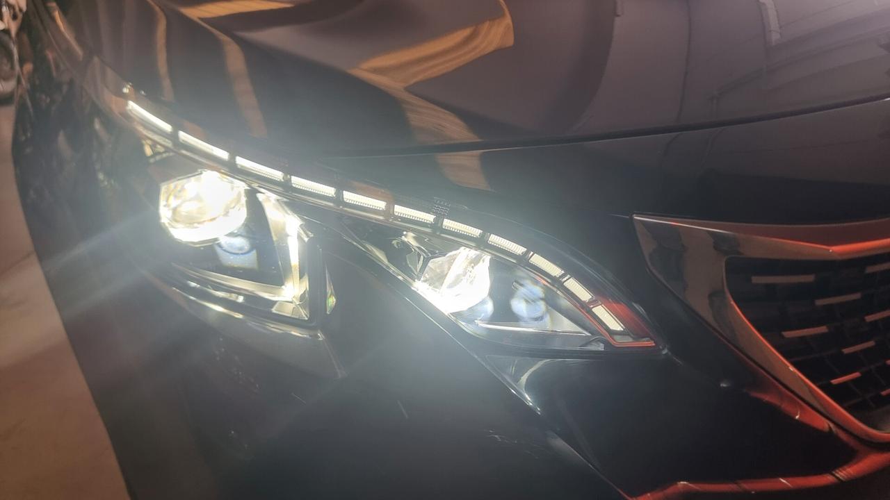 Peugeot 3008 PureTech Turbo 130 S&S GT Line tetto apribile