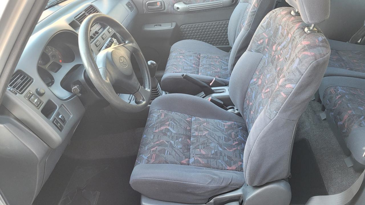 Toyota RAV 4 Benzina 4x4 .. Cinghia distribuzione appena fatta..