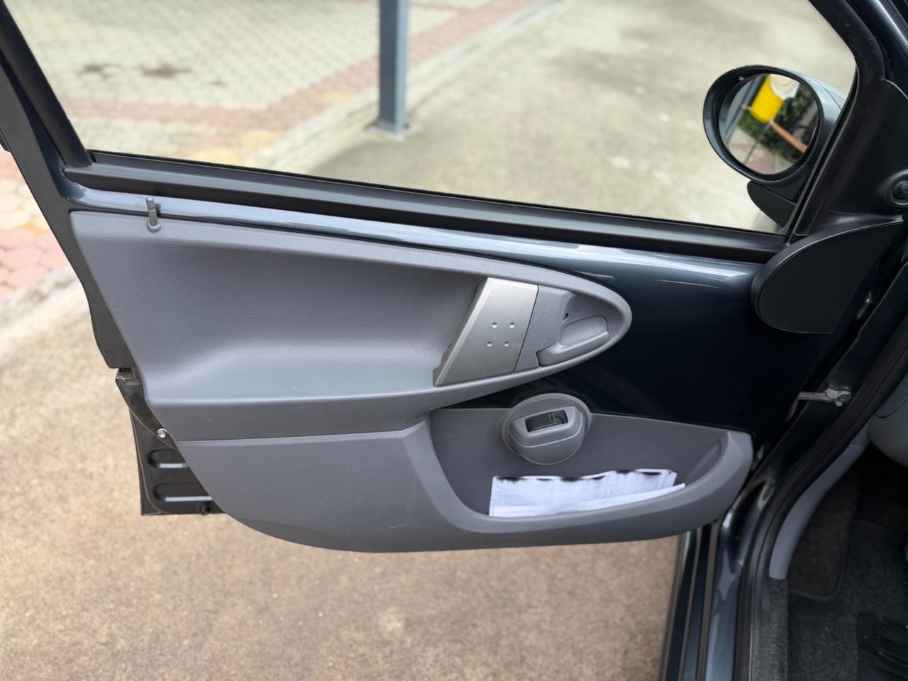 Toyota Aygo 1.0 12V VVT-i 5 porte Km Certificati