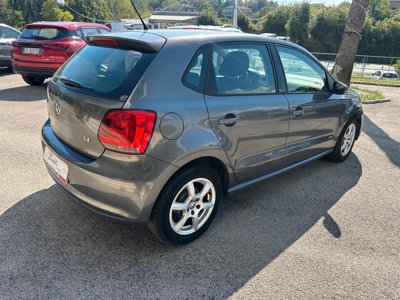 Volkswagen Polo 1.4 5 porte Highline NEOPATENTATI
