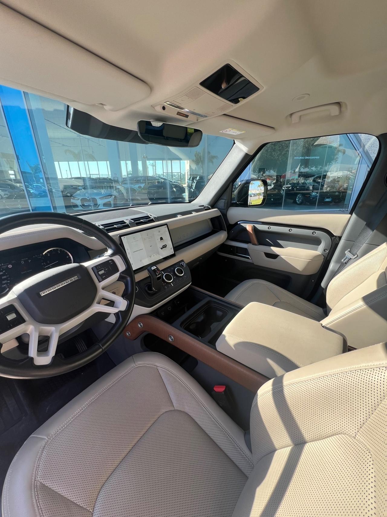 Land Rover Defender 110 3.0D I6 200 CV AWD Auto SE AUTOCARRO N1