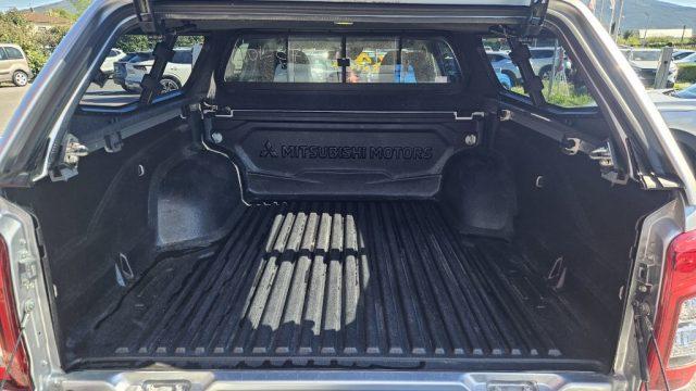 MITSUBISHI L200 2.3 D Club Cab 4x4 Super Select Intense