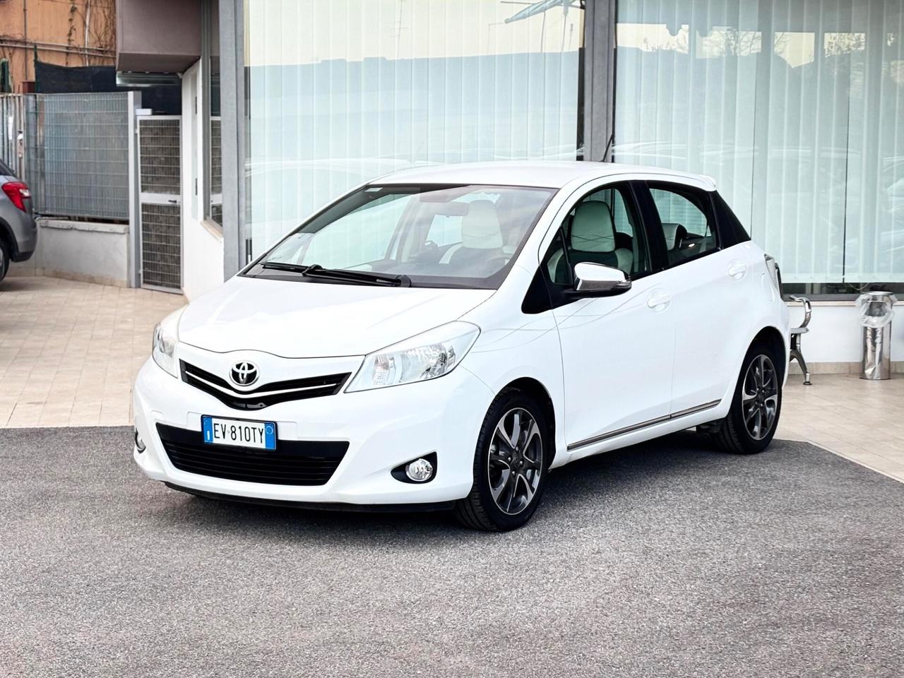 Toyota Yaris 1.3 benzina 99CV E5 - 2014