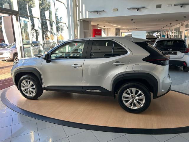 TOYOTA Yaris Cross 1.5 Hybrid 5p. E-CVT Business