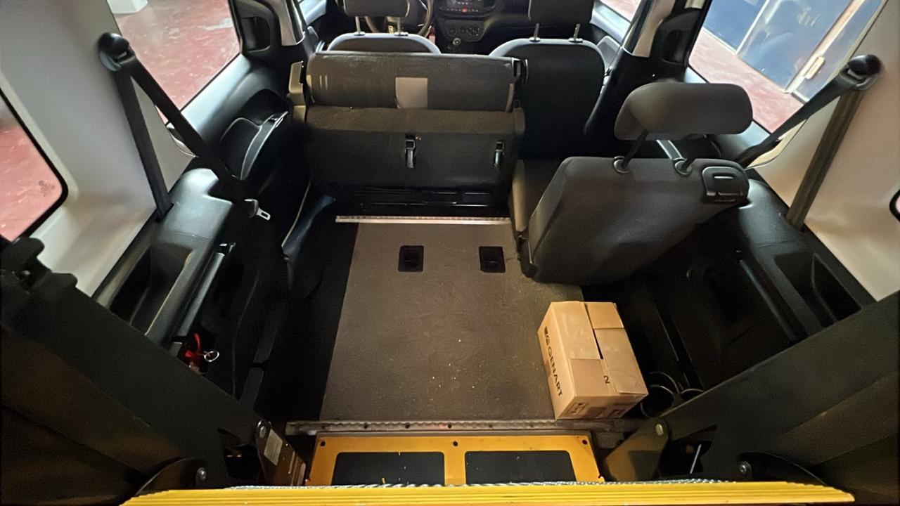 Fiat Doblo Tetto Alto auto per disabili usata