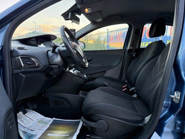 LANCIA Ypsilon Hybrid GOLD AZIENDALE