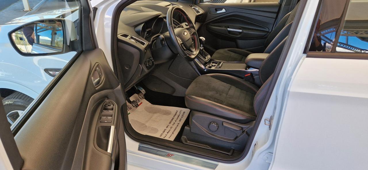 Ford Kuga 1.5 TDCi 120cv 2WD ST-Line X