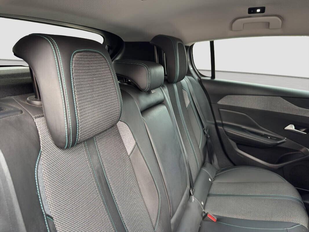 Peugeot 308 BlueHDi 130 S&S EAT8 Allure Pack 2022