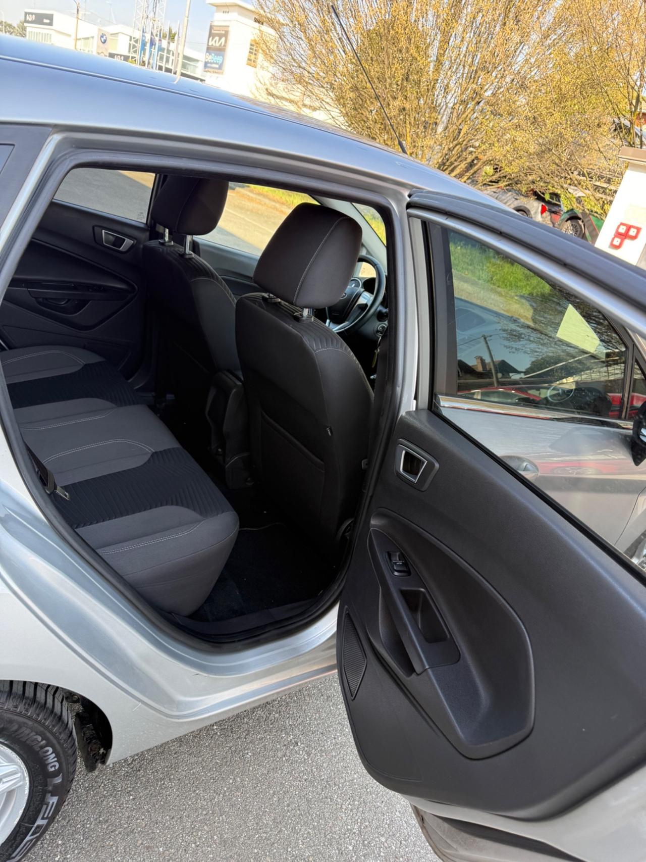 Ford Fiesta Ikon 1.2 60CV 5 porte per neopatentati