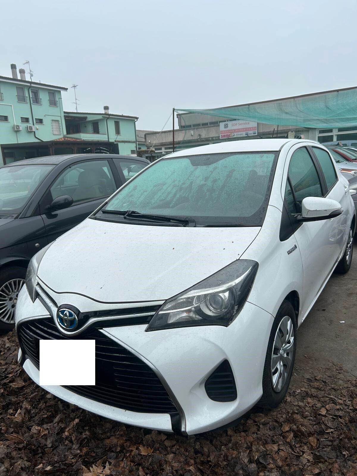 Toyota Yaris 1.5 Hybrid 5 porte Cool OK NEO PATENTATI
