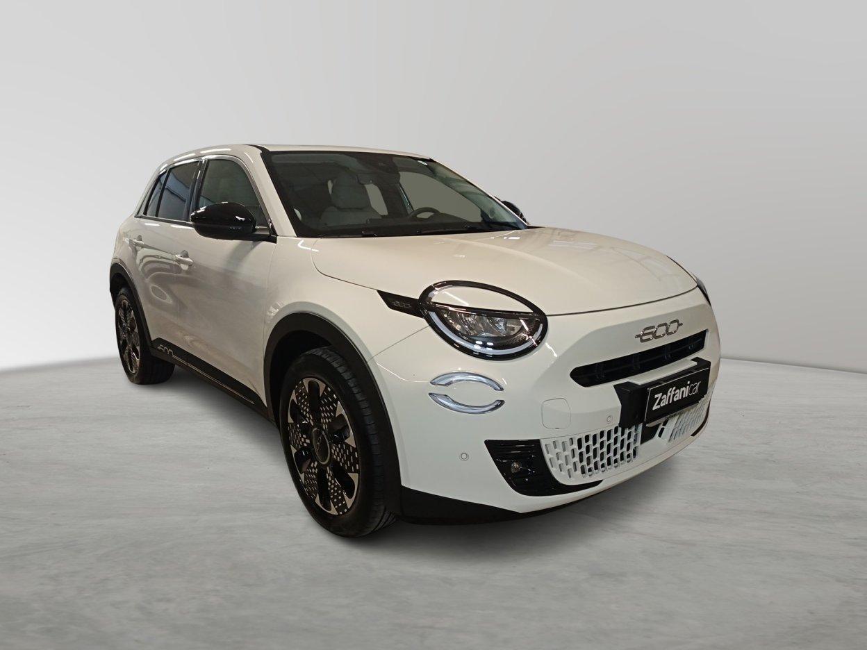 FIAT 600 (2023-->) - 600 Hybrid 110 CV DCT MHEV La Prima
