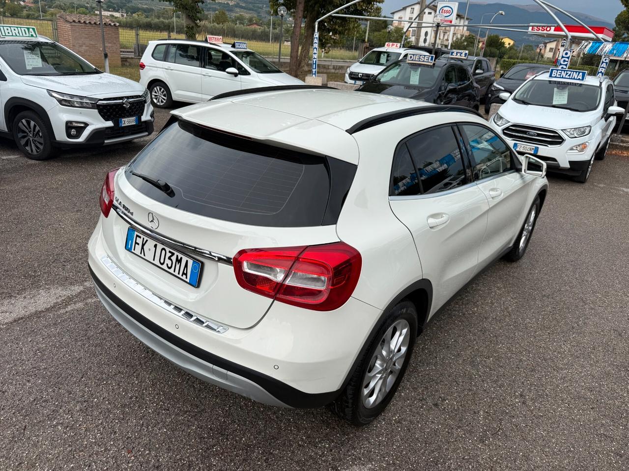 " DA VETRINA " Mercedes-benz GLA 180 d Business