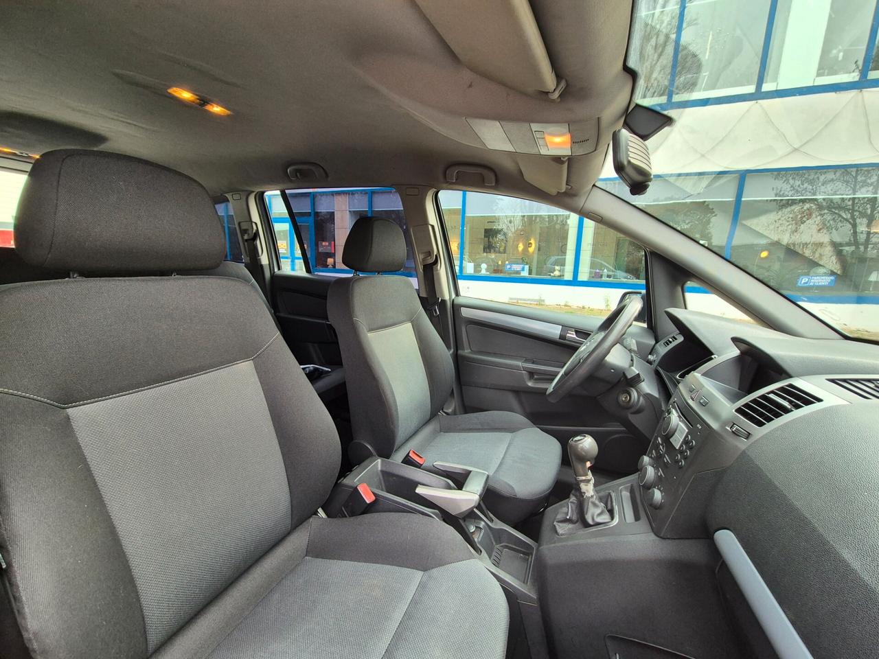 ZAFIRA 7 POSTI GANCIO TRAINO GARANZIA 12 MESI