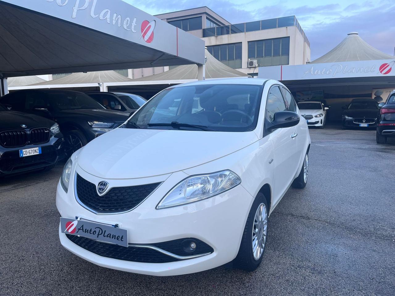 Lancia Ypsilon 1.2 69 CV 5 porte GPL Ecochic Gold