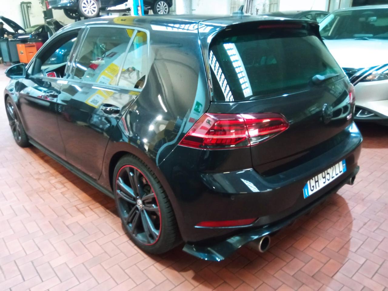 Volkswagen Golf GTI Performance 2.0 245 CV TSI 5p. BMT