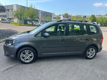 Volkswagen Touran 1.2 TSI Trendline * 7 POSTI * Neo patentati