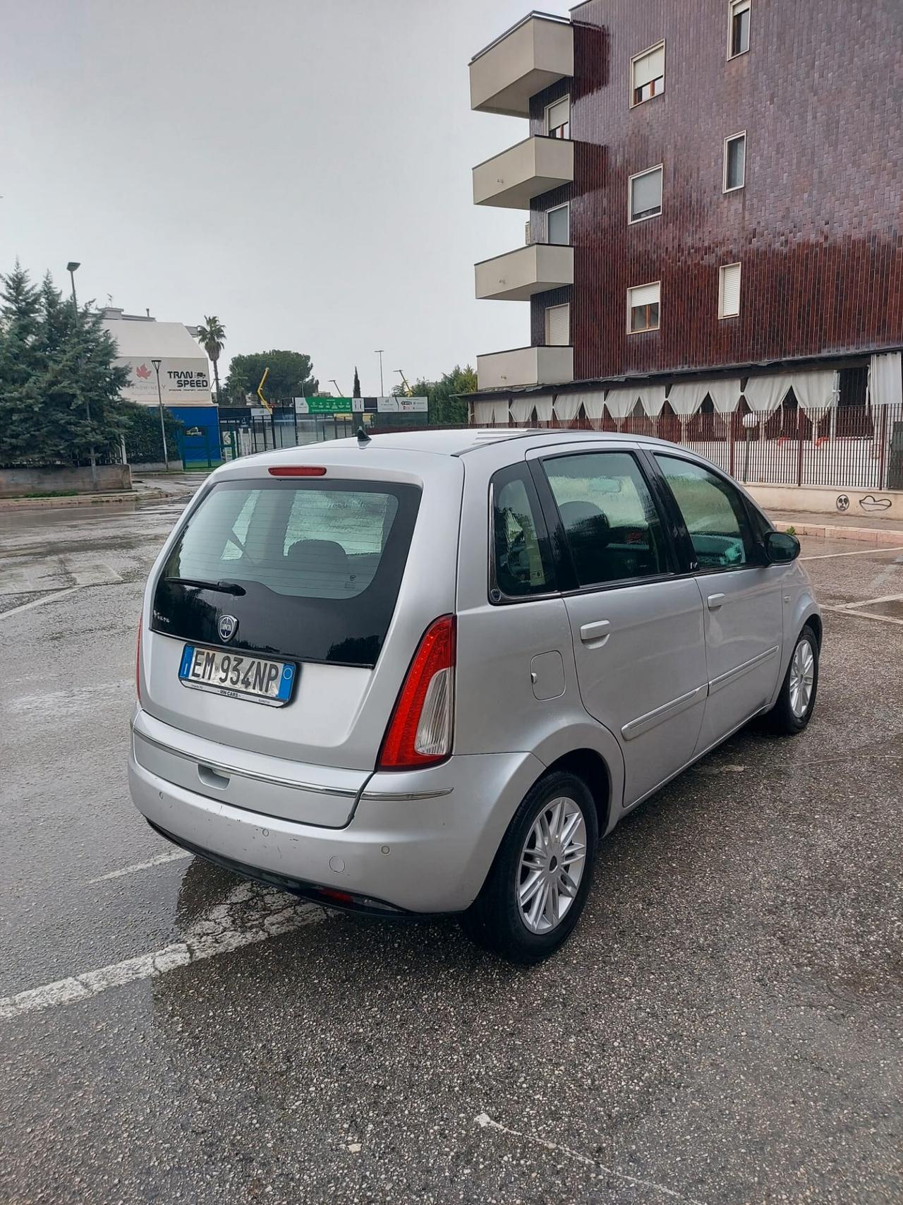 Lancia MUSA 1.3 Mjt 95 CV 5th Avenue 2012