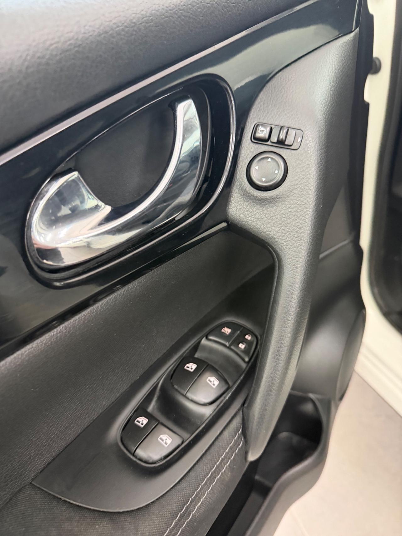 Nissan Qashqai 1.6 dCi 2WD Tekna FINANZIABILE