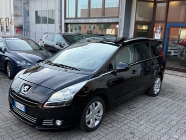 Peugeot 5008 2.0 HDi 150CV Féline