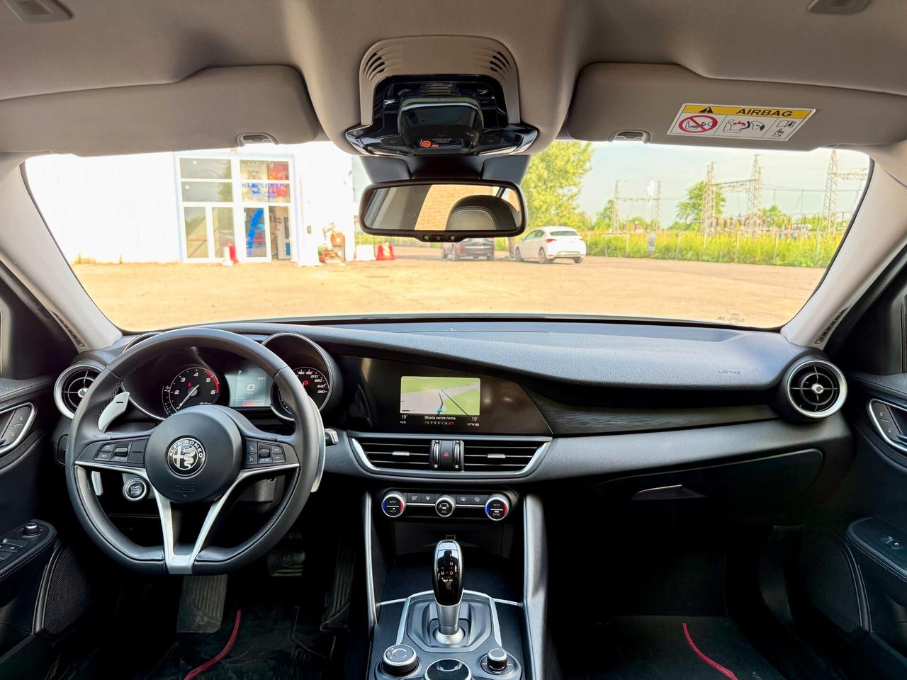 Alfa Romeo Giulia 2.2 t Business Sport Launch Edition 180cv auto