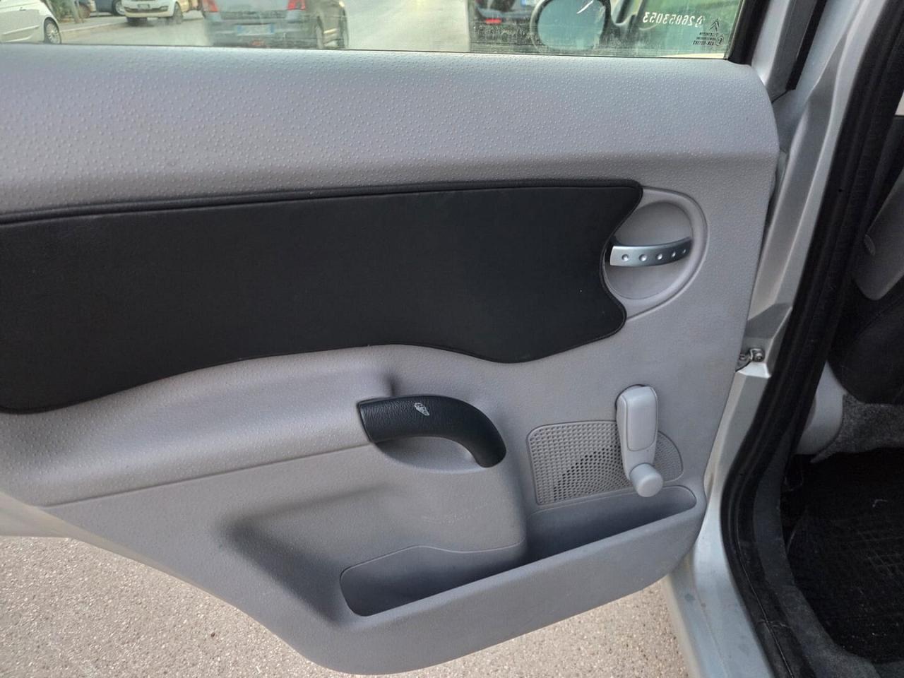 CITROEN C3 DIESEL SOLO 140.000Km UNICOPROPRIETARIO