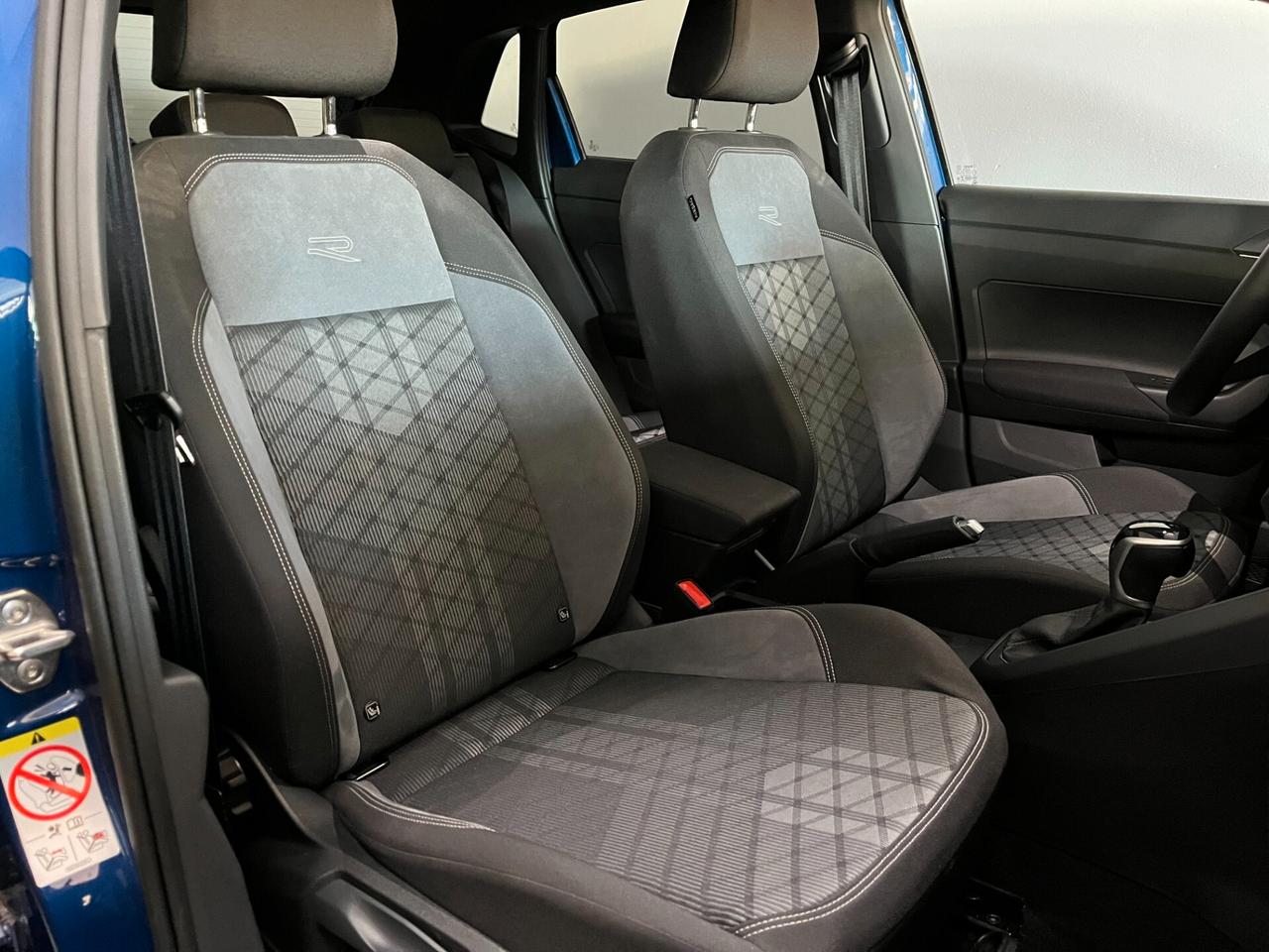 Volkswagen Polo 1.0cc TSI 110cv DSG "R-LINE" SOLO 8.250KM