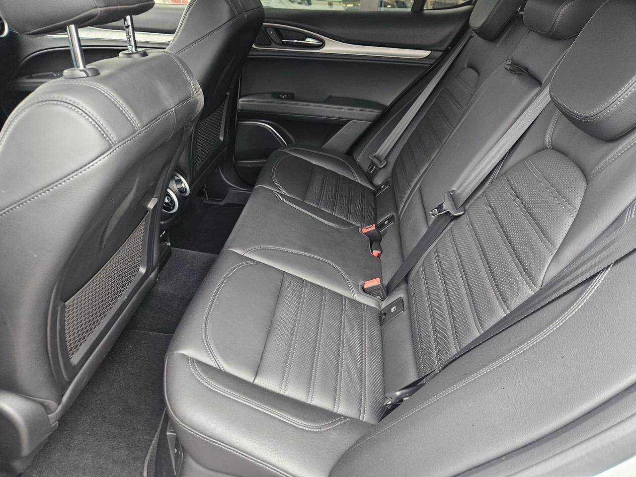 Alfa Romeo Stelvio 2.2 Turbodiesel 210 CV AT8 Q4 Veloce